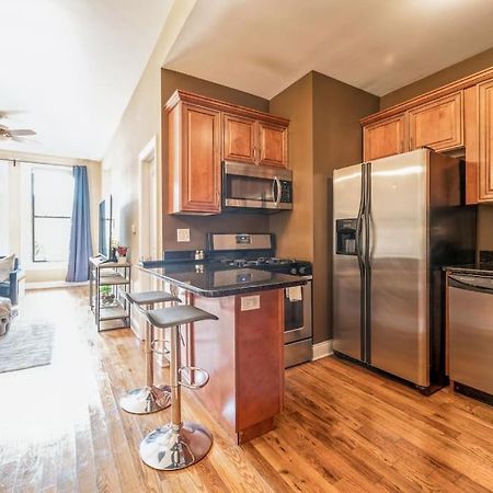 Lovely 2 Bed 3 Miles From Dt W Free Parking Чикаго Экстерьер фото